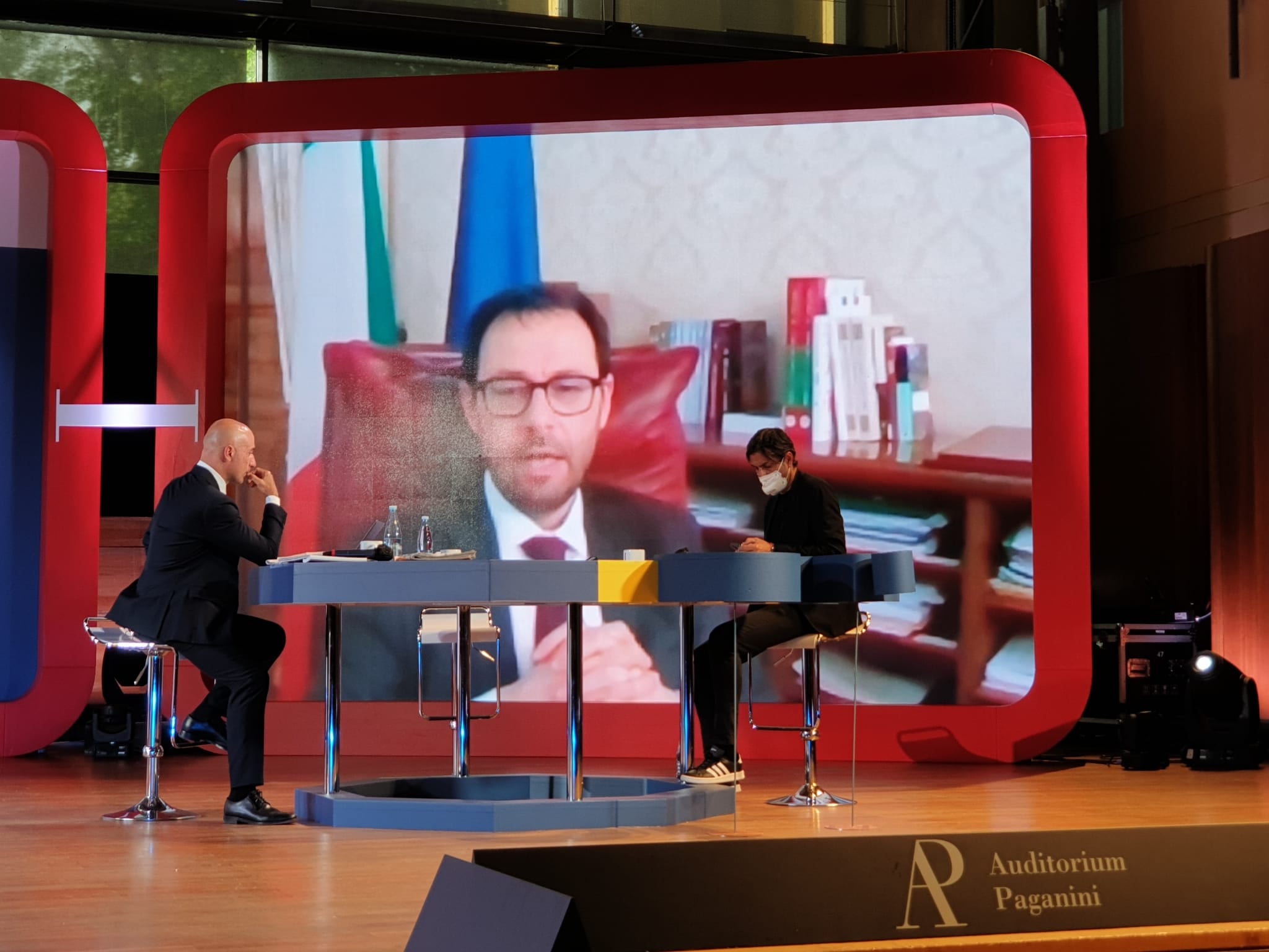 65° Congresso Ingegneri italiani – Patuanelli: “Realizzeremo il Pnrr solo se supereremo gli interessi particolari”					