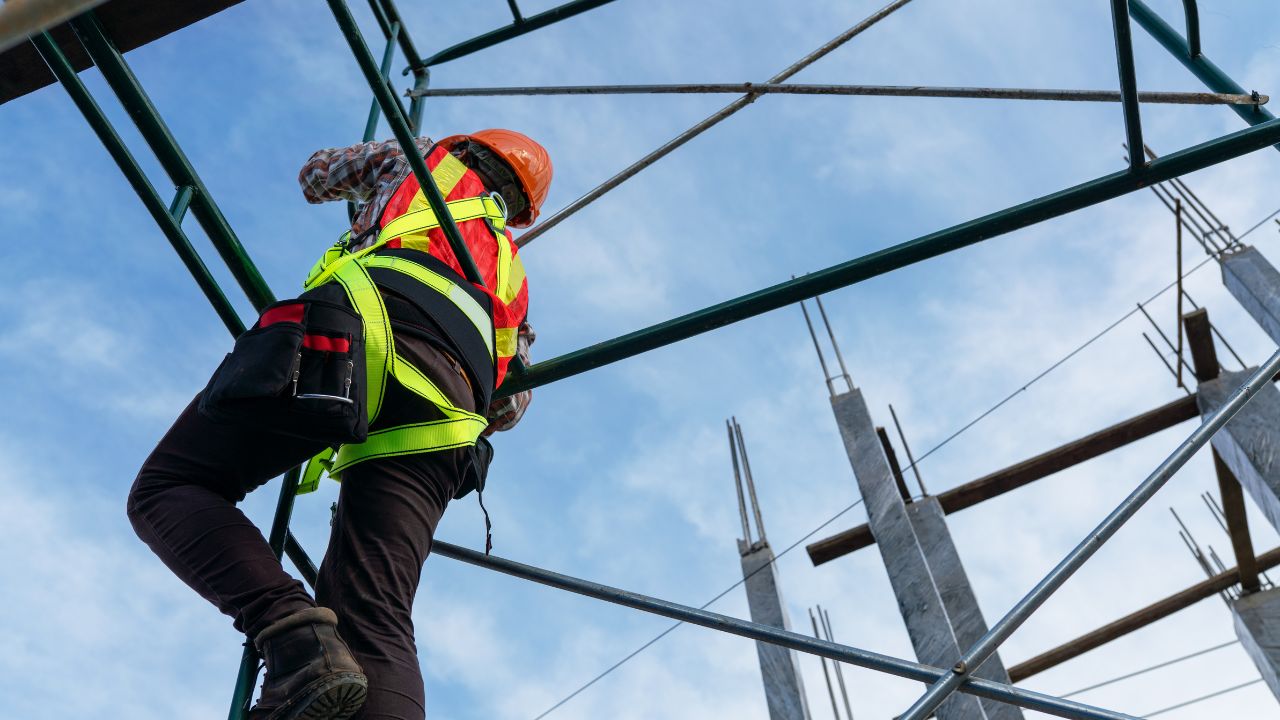 Sicurezza sul lavoro - ProfessionItaliane: Prevenzione, valutazione dei rischi, sostenibilità economica 					